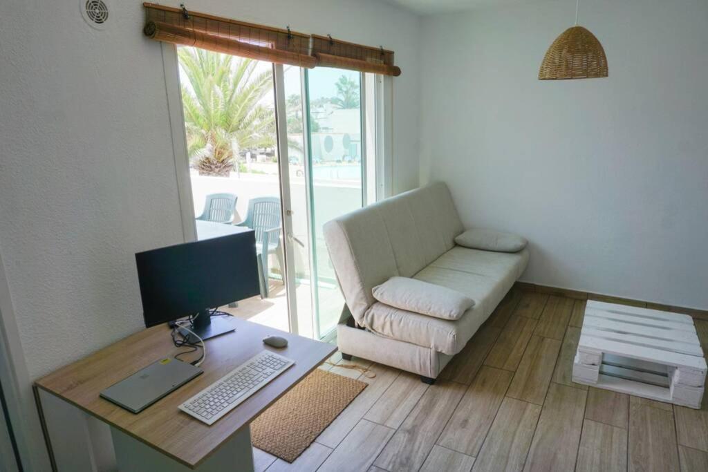 Apartamento Recien Reformado En Centro A Tres Minutos De La Playa Apartman Corralejo Kültér fotó