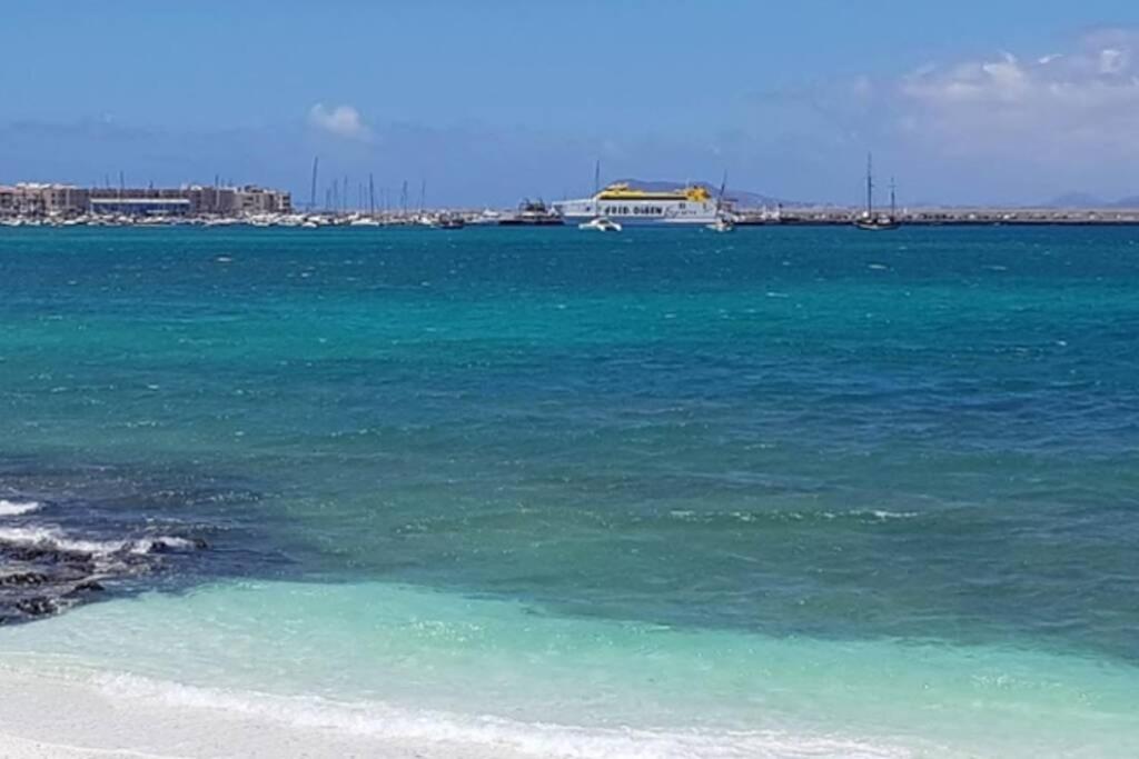 Apartamento Recien Reformado En Centro A Tres Minutos De La Playa Apartman Corralejo Kültér fotó